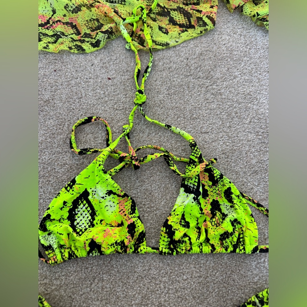 ASOS Neon bikini set - Picture 8 of 17